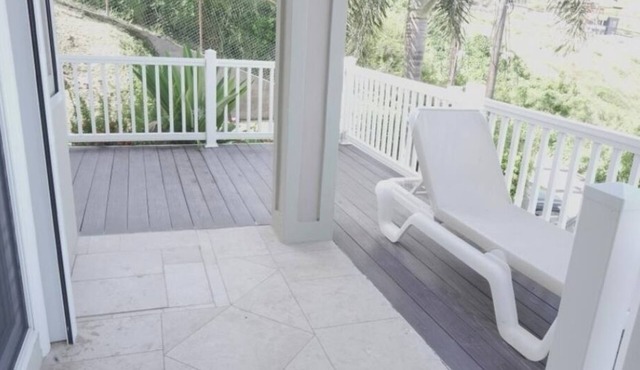 LUX Suites - 2-bedroom apartment in Halfmoon Bay
