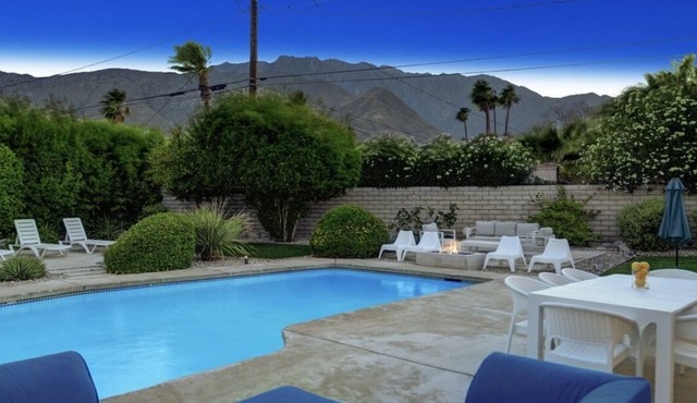 LUX Vacation Pool 3BR Mid Mod, Mountain Views, Minutes from Dntwn Palm Springs