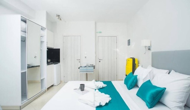 Lux VIP Apartments : Studio with sea view