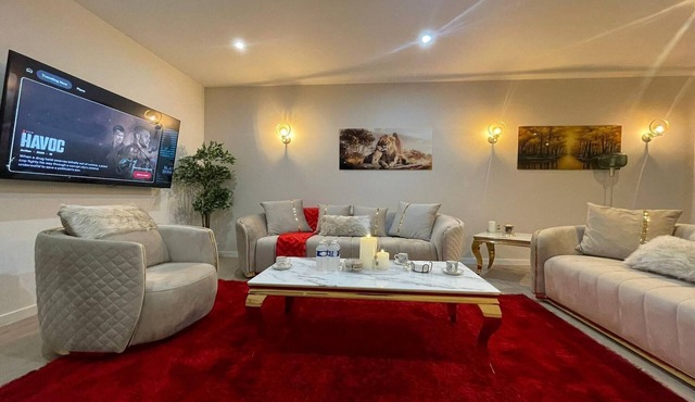 Luxe Apartment for 6 in Diamant