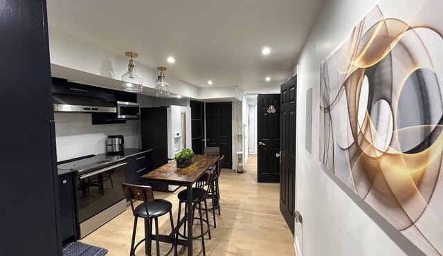 Luxe Apartment in Caledon