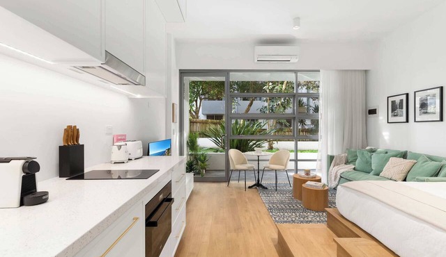 Luxe Central Studio 4 - Close to Randwick