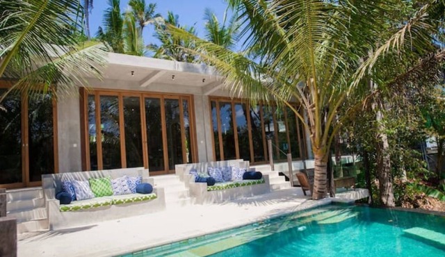 Luxe Class! Jaw dropping views!