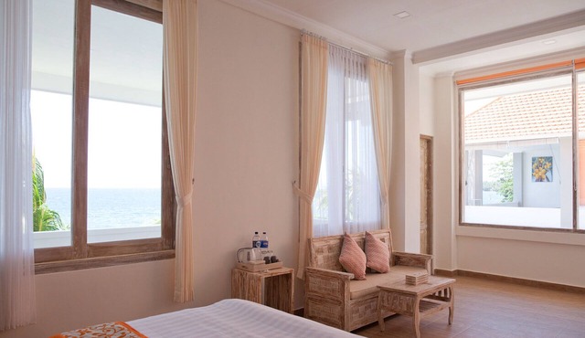 Luxe Double Room with sea-view bathtub on veranda