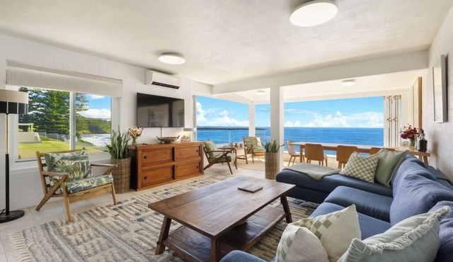 Luxe Oceanfront Apartment. Suncrest 3 is Yamba's best!