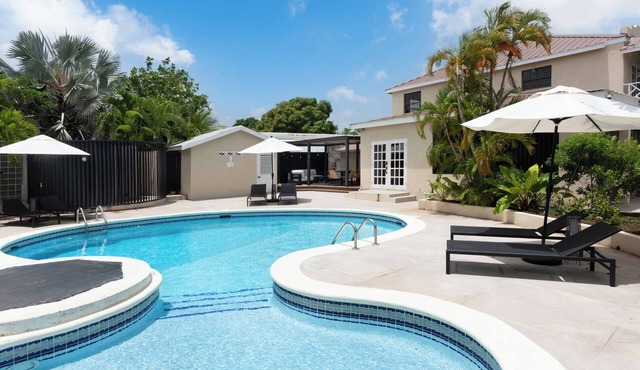 Luxe Retreat With Private Pool Near Beach - The June