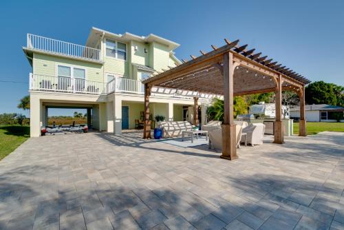 Luxe Spring Hill Home w/Patio & Dock!