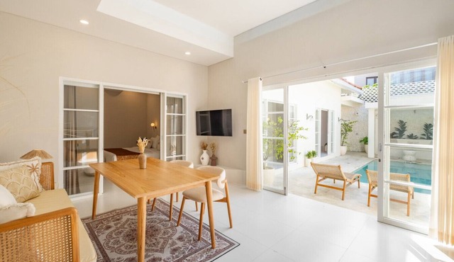 Luxe Stunning 3BR Villa in Canggu, 8 mins to beach