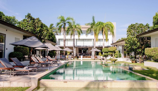 Luxe Vacay Beachfront Villa Baan Asan | Chef and Staff | LTH-9