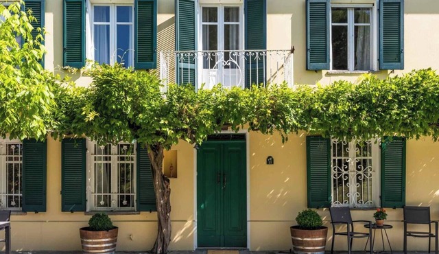 Luxe Villa, All Ensuites & Private Vineyard Views in Piemonte