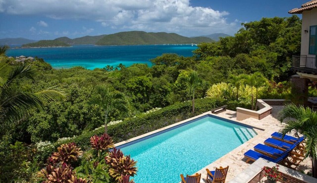 Luxurious 11 Peter Bay-walk to the beach-backup power