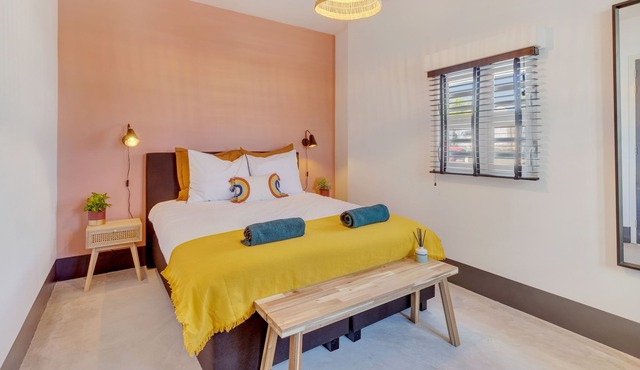 Luxurious 2 Bedroom Apartment at the Water