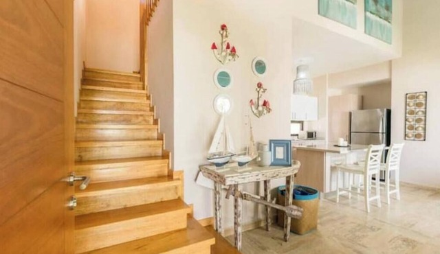 Luxurious 2 hab penthouse 2 minutes from beach/O-301