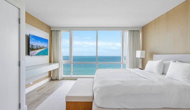 Luxurious 3/3 Direct Ocean at 1 Hotel & Homes