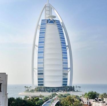 Luxurious 3BR APT Offering Full Burj AlArab Views