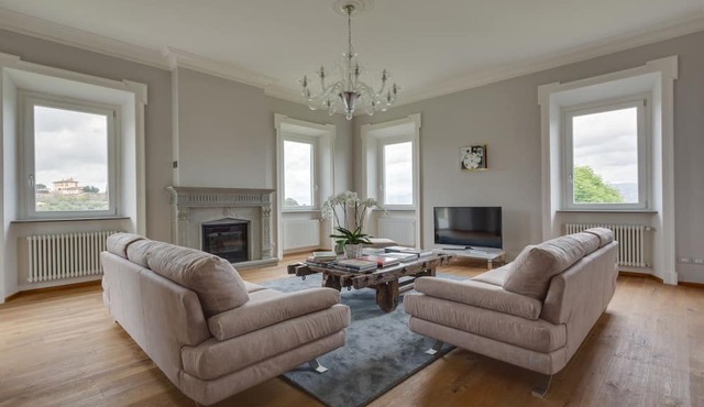 Luxurious 4 bedroom, 4 bathroom property