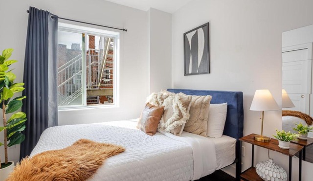 Luxurious 4 BR Suite in Griffintown