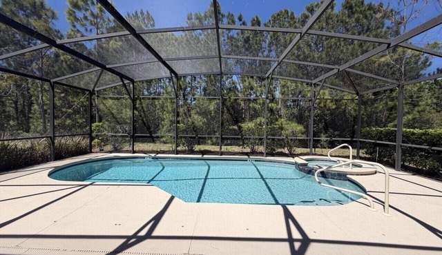 Luxurious 5 bed Solterra Oasis close to Disney World