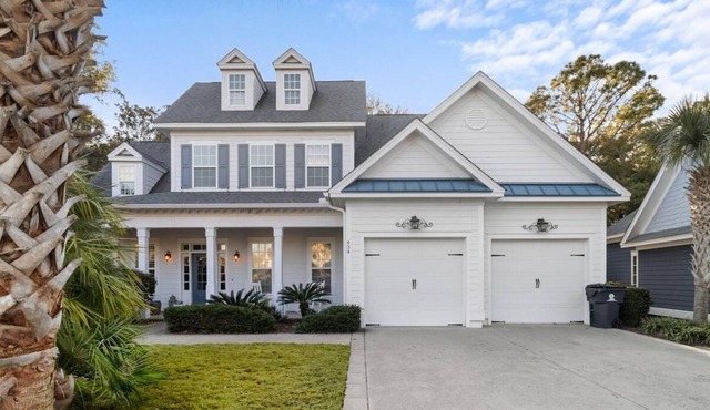 Luxurious 5 Bedroom Vacation Home Retreat