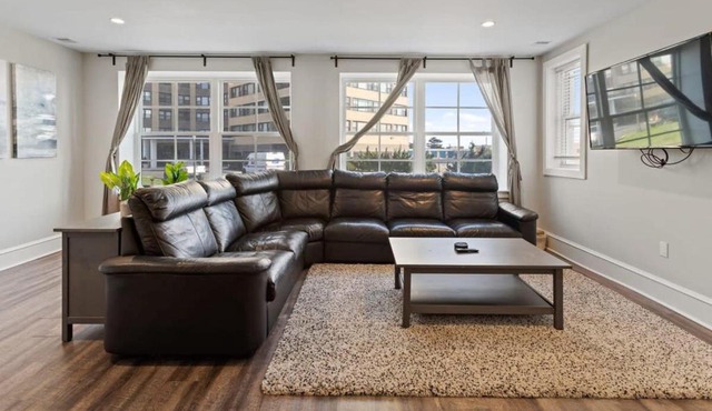 Luxurious 8BR Beach Duplex w Ocean Views