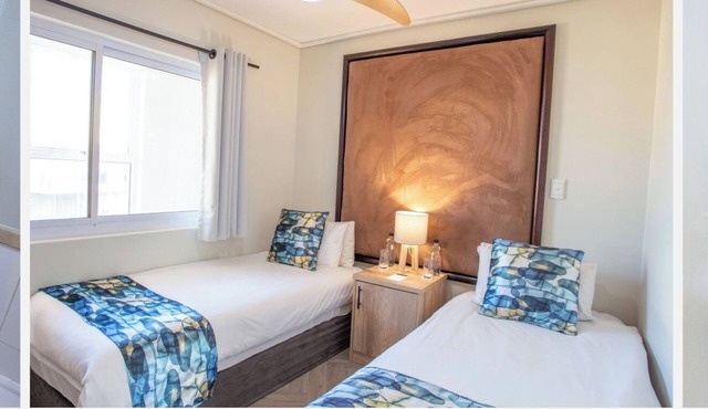 Luxurious Accessible Apartment in Vibrant Kaapstad