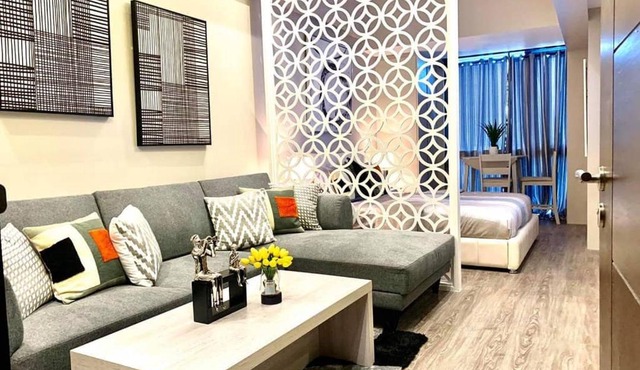 LUXURIOUS and PRESTIGIOUS BRAND NEW UNIT IN EASTWOOD