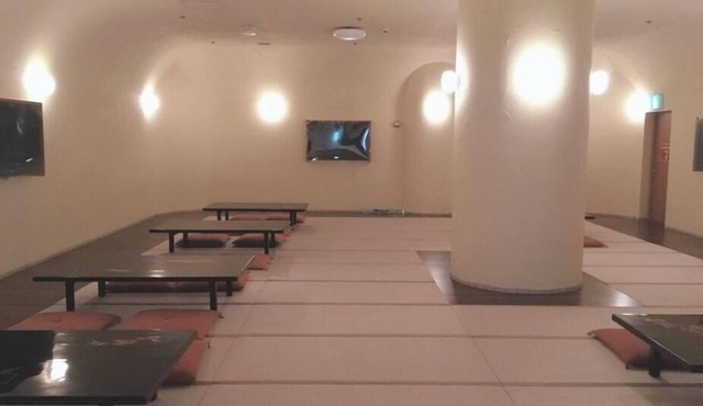Luxurious and spacious space, spacious space on high floor 201