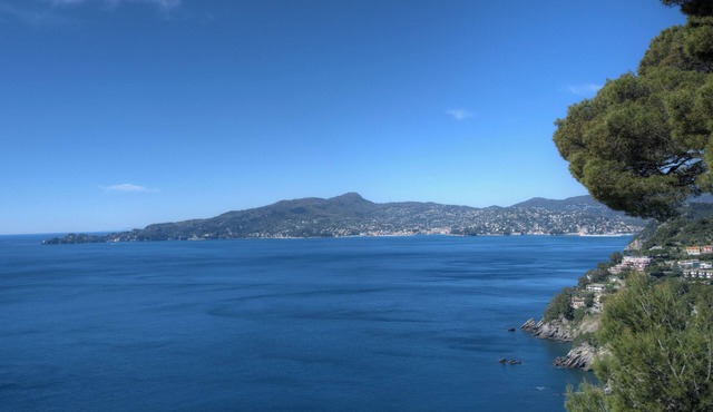 Luxurious apartment w/spectacular view! Relax, enjoy, it's all inclusive.