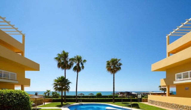 Luxurious beachfront apartment La Cala de Mijas