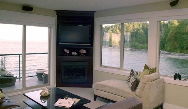 Luxurious Beachfront Condo - Ultimate Unobstructed Views