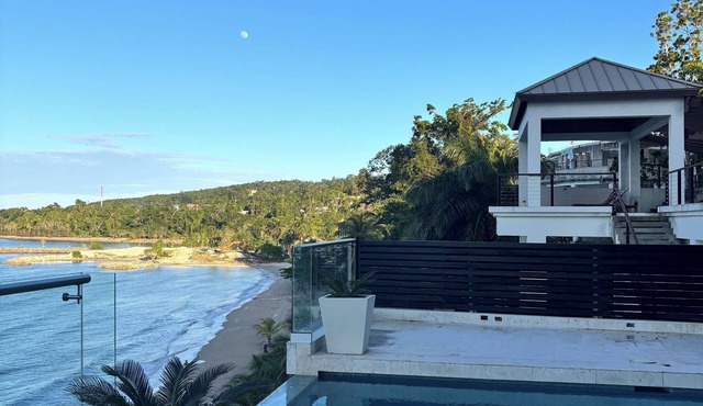 Luxurious Beachfront Villa located in the beautiful Ocho Rios Jamaica