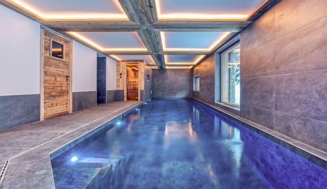 Luxurious Chalet Celeste
