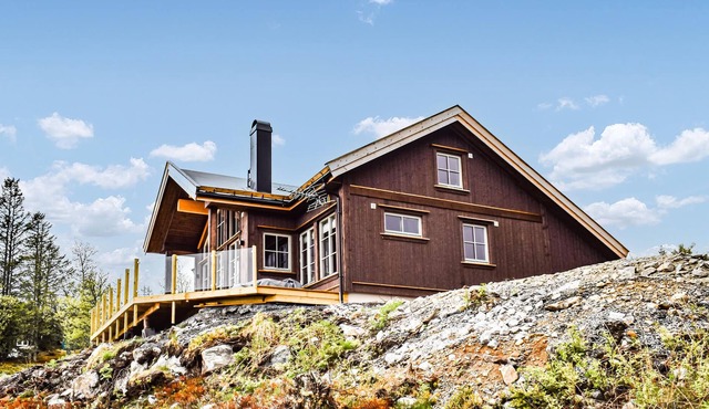 Luxurious cottage in south-west position with fantastic view.