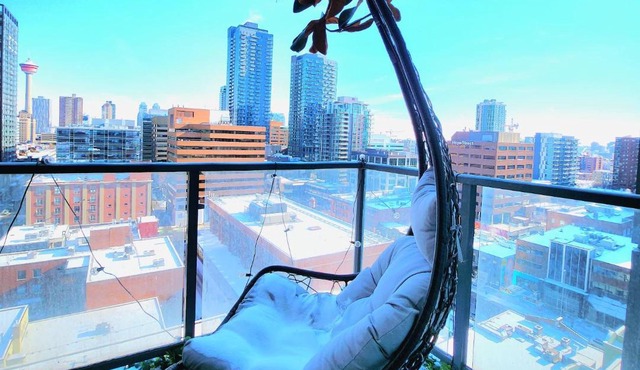 Luxurious Downtown condo with spectacular views