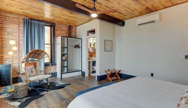 Luxurious Downtown Murphy Vacation Rental Loft!