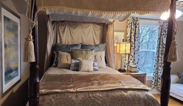 Luxurious & Elegant With Waterfalls & Water Views