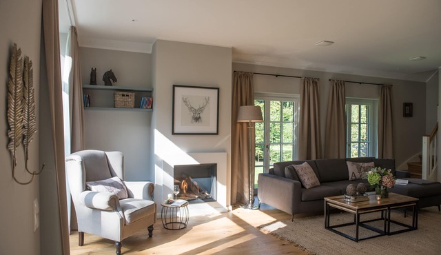 Luxurious Frydag vacation apartment in Karl-Georgs-Forst; dogs welcome
