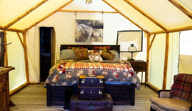 Luxurious Glamping With Complete Privacy & 360° Views of the Rocky Mountains