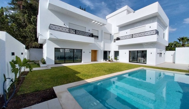 Luxurious Hammamet Family Villa 900m from the beach