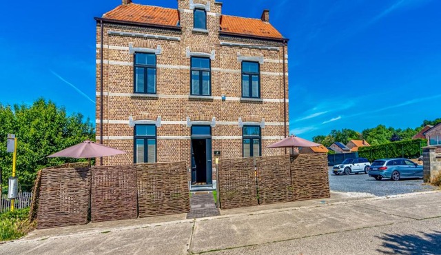 Luxurious holiday home in Heers with terrace