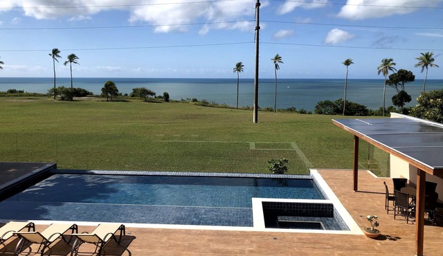 Luxurious house with pool and sea view in a private condominium