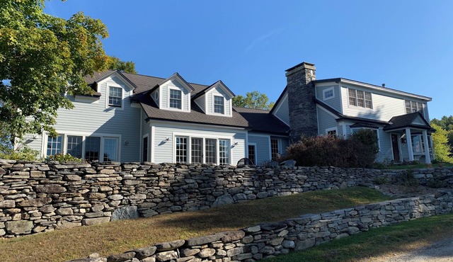 Luxurious, modern 6BR home on 436 acres, stunning views, hiking, near skiing