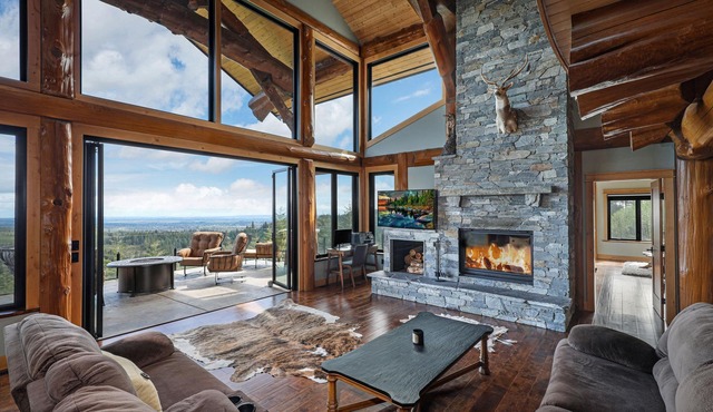 Luxurious Mountain View Paradise with Hot Tub