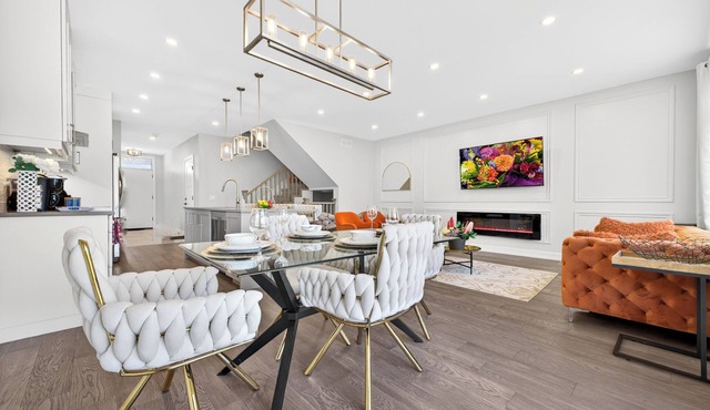 Luxurious Niagara 3 Bdr Townhouse/Garage