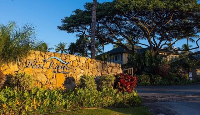 Luxurious Ocean View Condo - Steps from the beach! sleeps 6- 3 bedroom- 2 bath