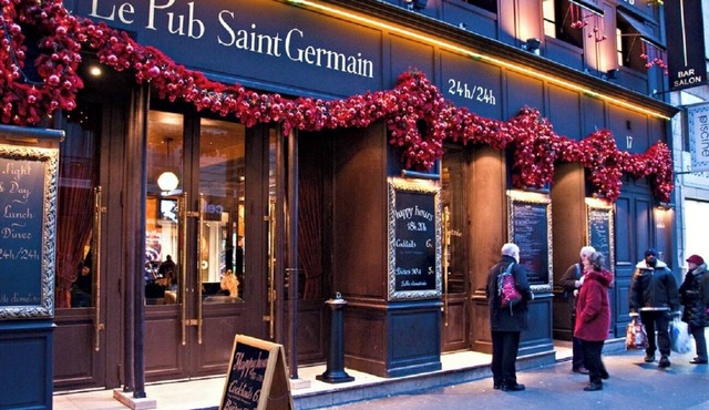LUXURIOUS PARISIAN RETREAT:EXQUISITE 3-BEDROOM IN SAINT GERMAIN AT RUE DU DRAGON