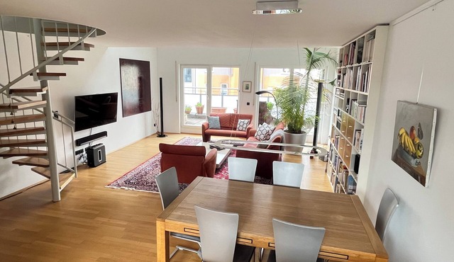 Luxurious penthouse in the heart of Munich, 200 sqm, 3 bedrooms, 3 bathrooms