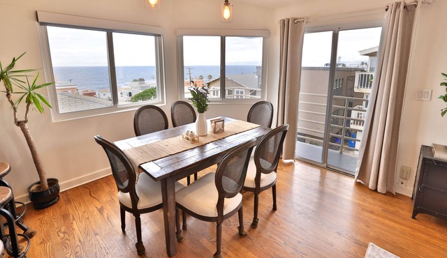 Luxurious Private Beach Condo Near it All, w/OCEAN VIEWS!!