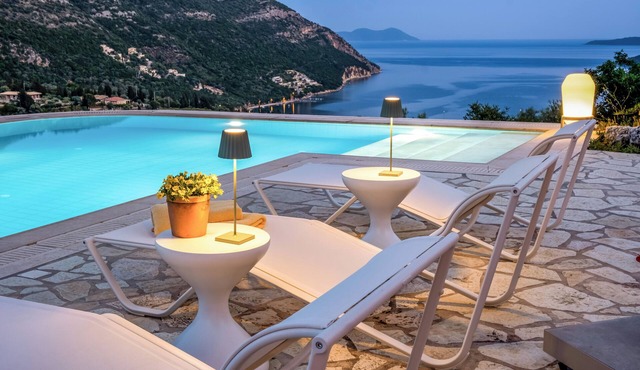 Luxurious private Kronos Estate 44.000 m2, 5 star, spectacular sea view!