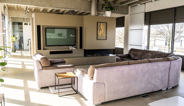 Luxurious private room in Amsterdam in a shared Co-Working space